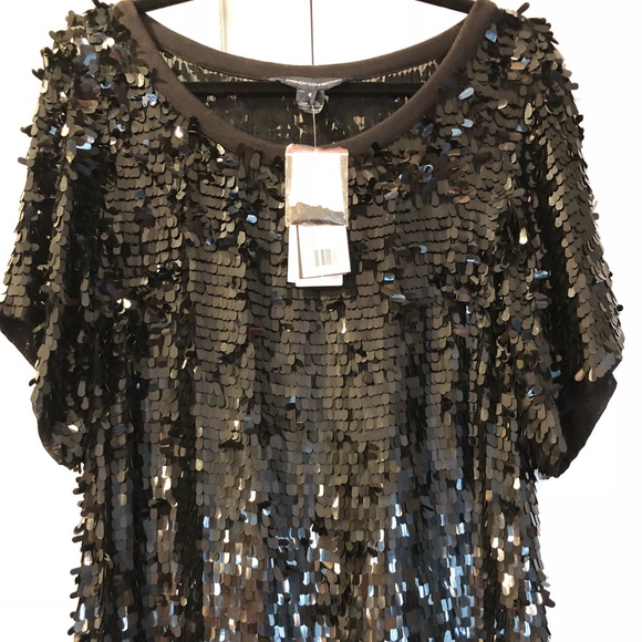 French Connection Tops - 😍French Connection Black Raindrop Sequin Top